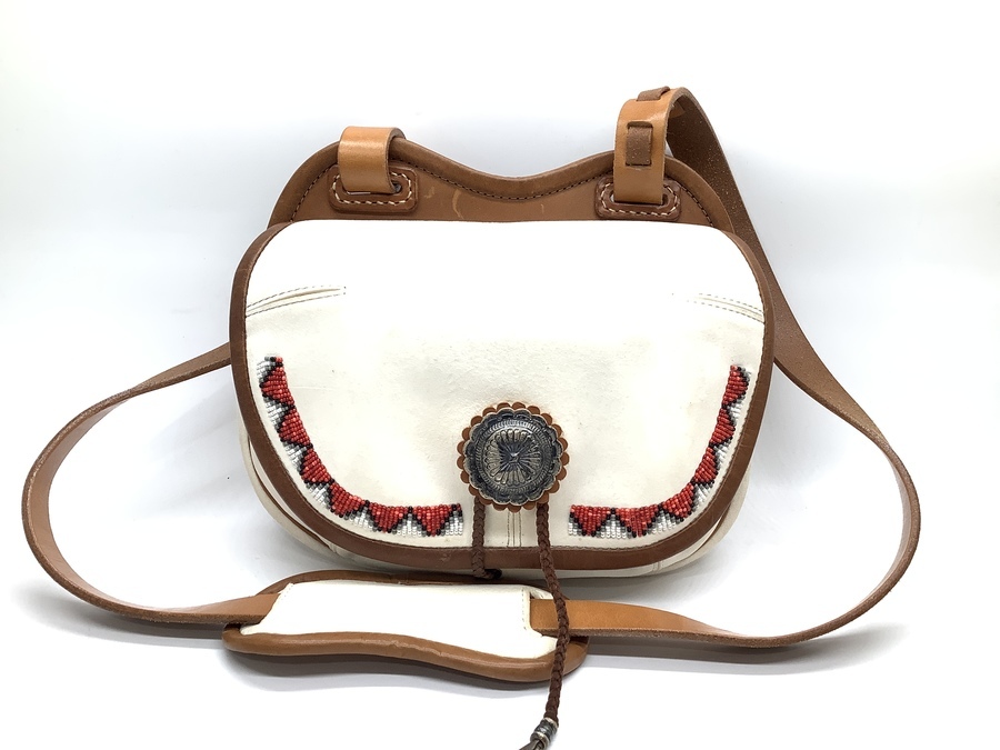 BIGTWIN(ビッグツイン)のコンチョレザーバッグのご紹介です。｜2022年