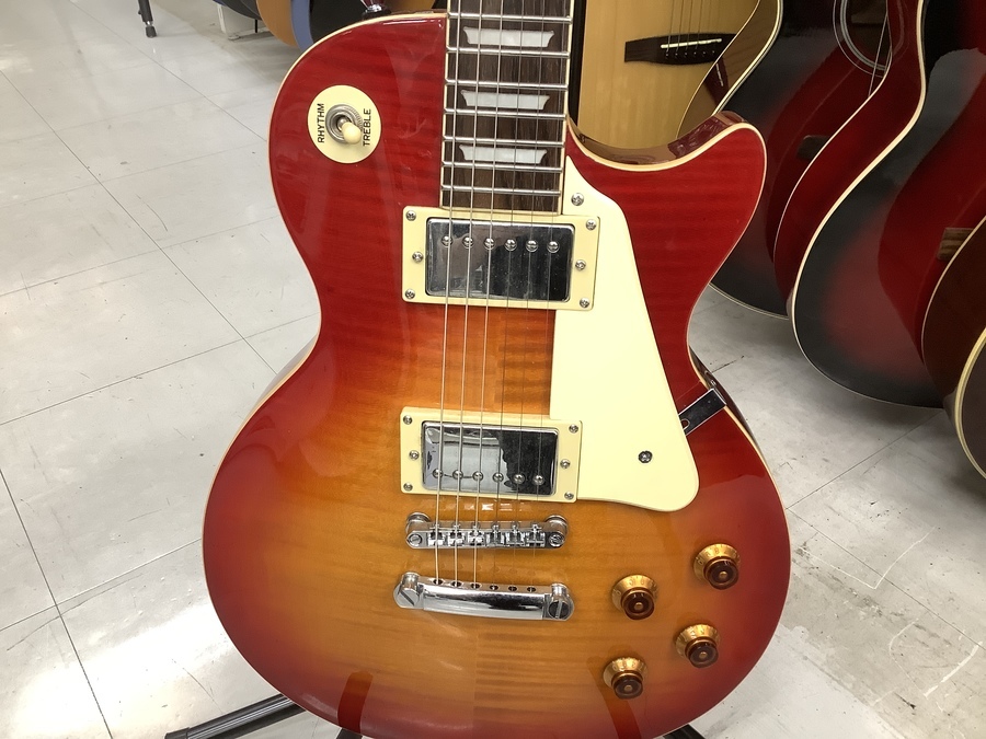 けいおん！平沢唯モデルのエレキギターを紹介します！！【練馬店