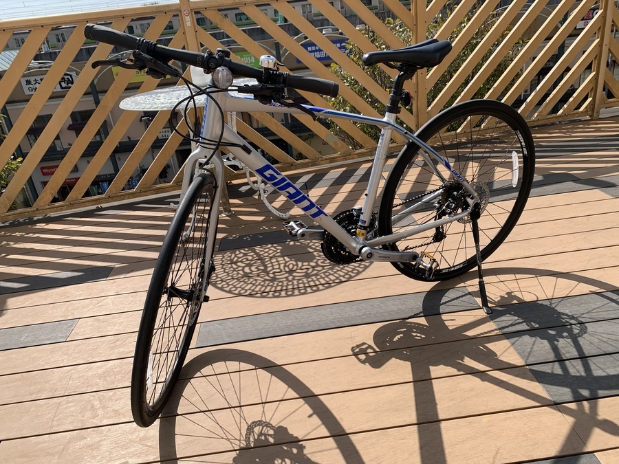 GIANT（ジャイアント）のクロスバイク ESCAPE RXが入荷致しました