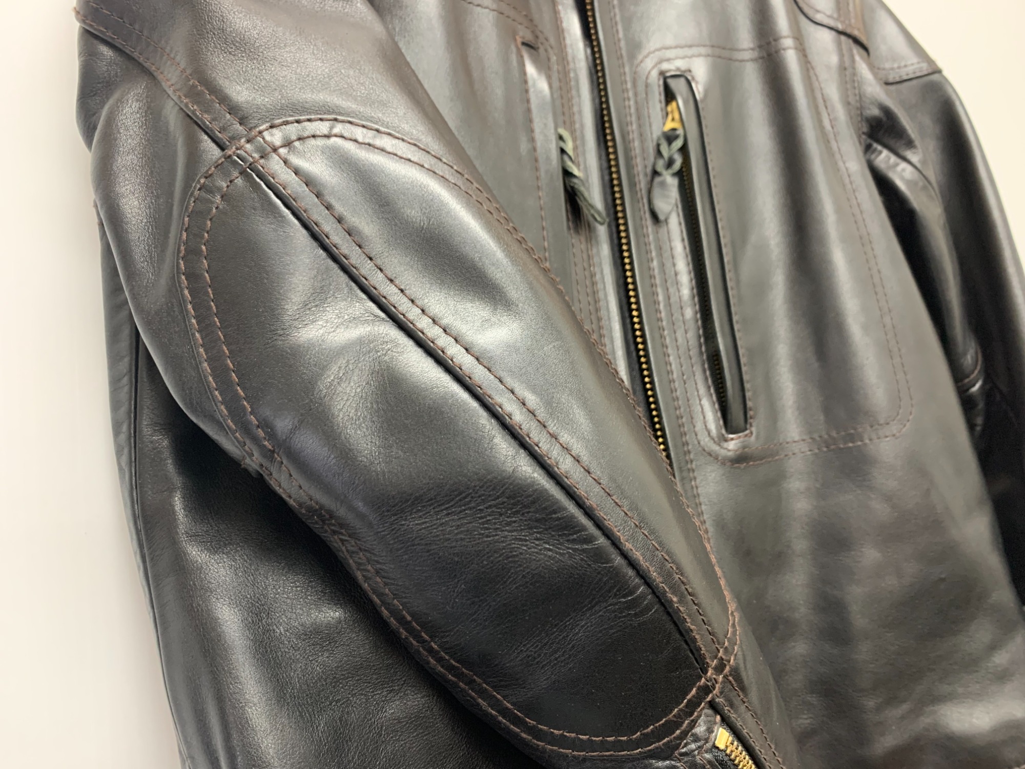 LEATHER STORE NORTHERN FOX】レザーライダースジャケットをご紹介し