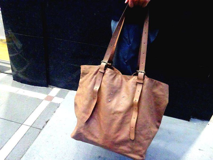 Maison Martin Margielaのレザートートバッグご紹介。【八尾店】｜2017