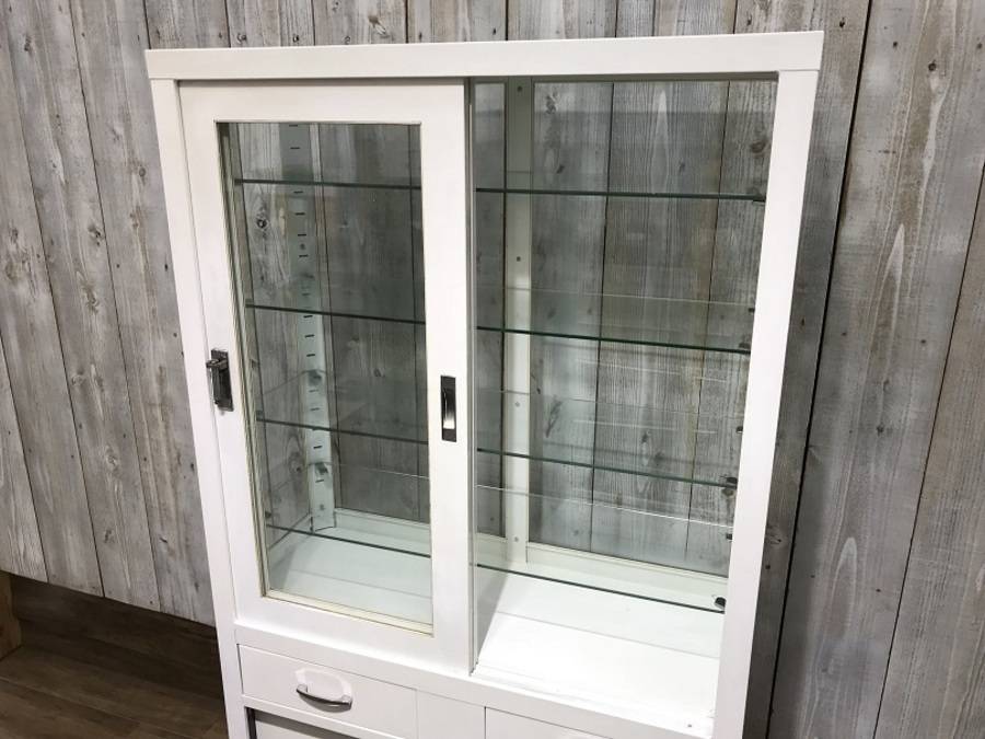 人とは違った逸品を。医療用ケビント(ドクターキャビネット)をご紹介