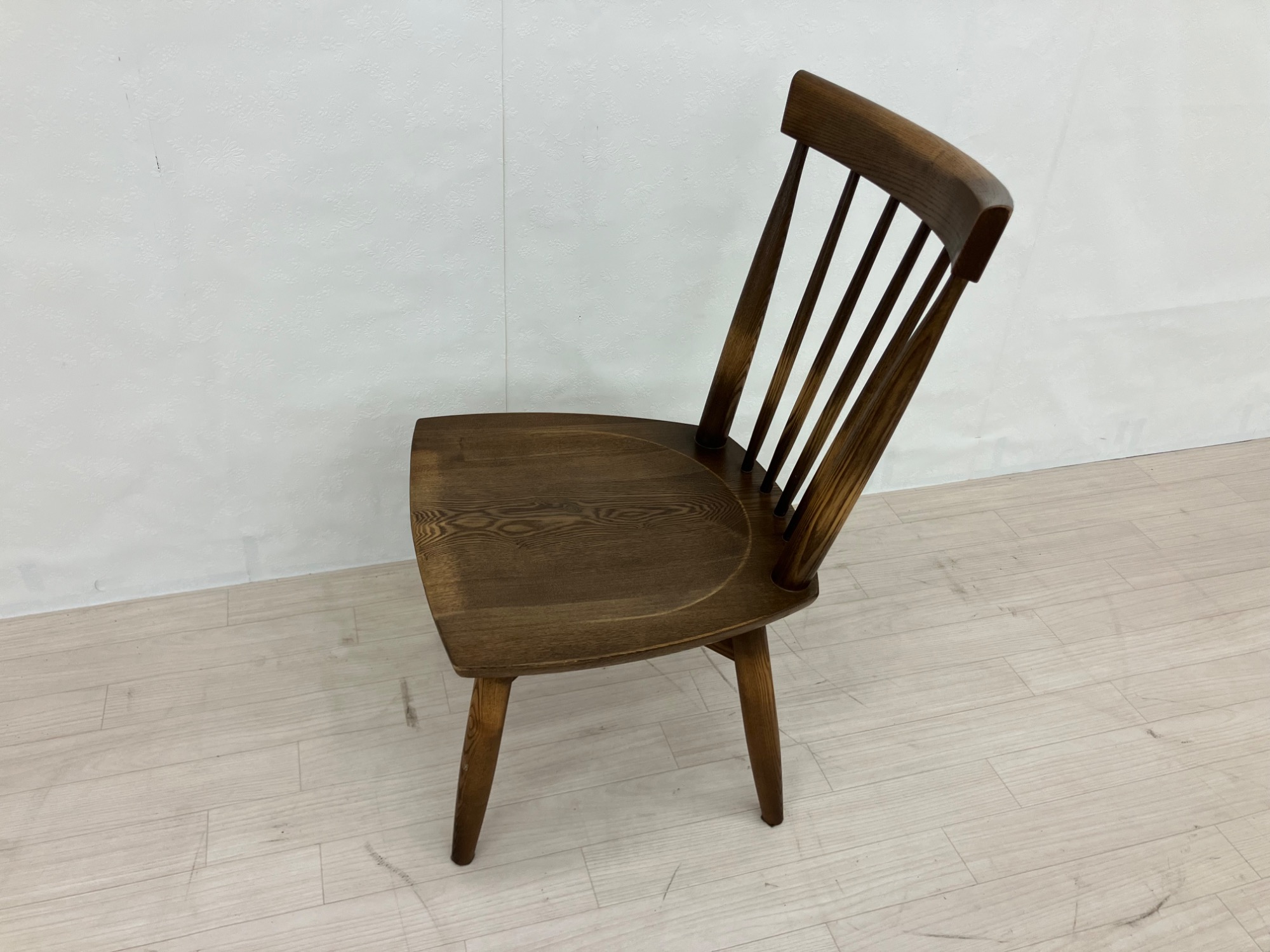 新入荷情報】シンプルながらも見た目以上の座り心地！NAGANO INTERIOR