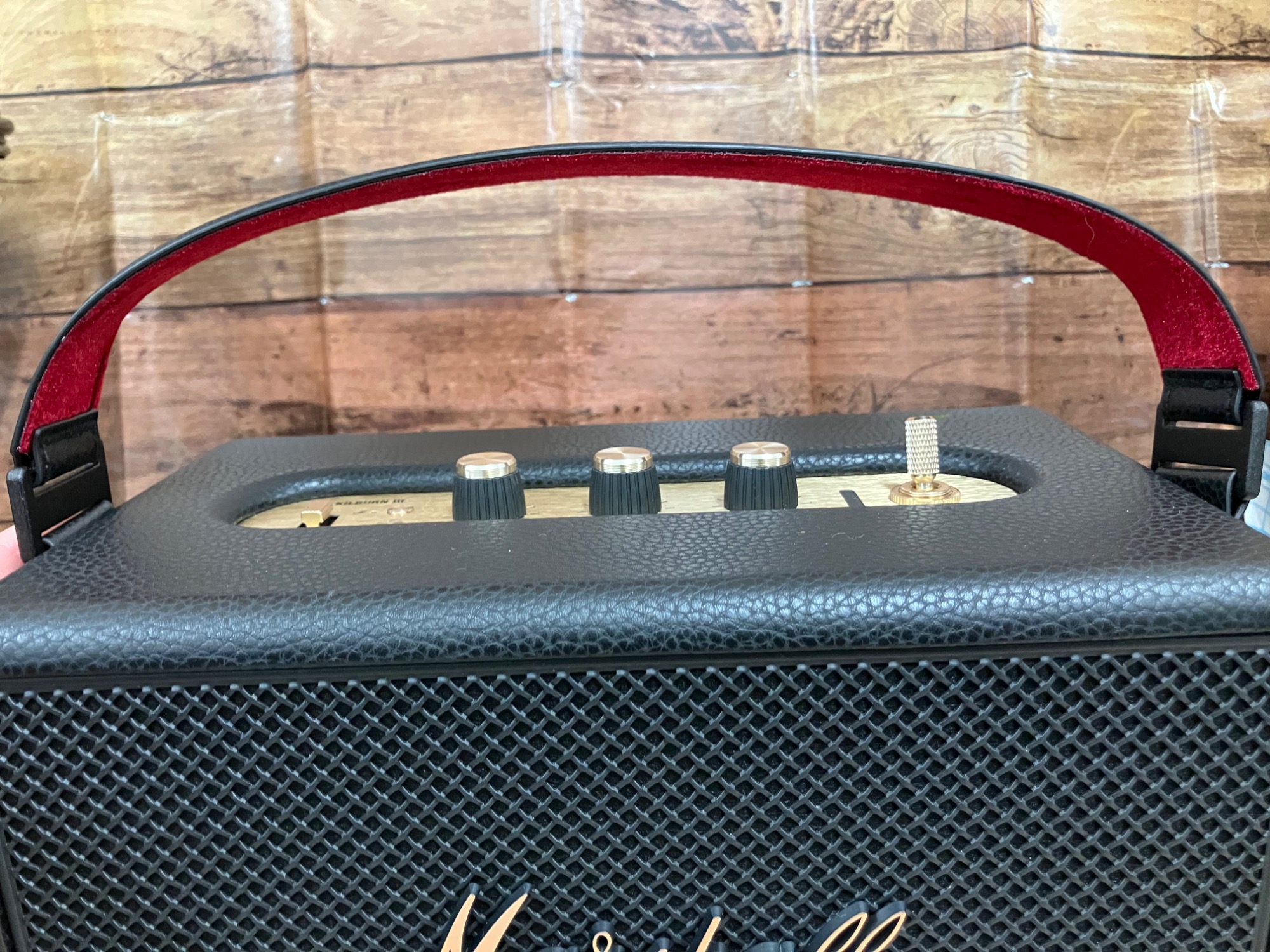 最大50時間再生【Marshall/マーシャル】ワイヤレススピーカーが入荷