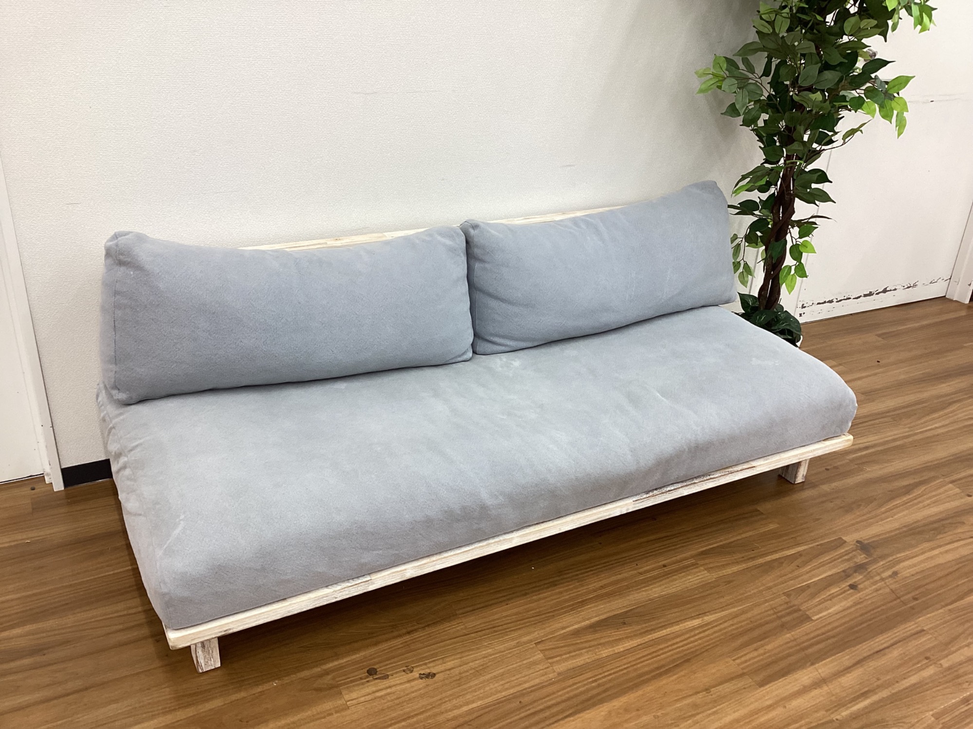 お値段見直しました！ unico（ウニコ） LANA 3人掛けソファのご紹介