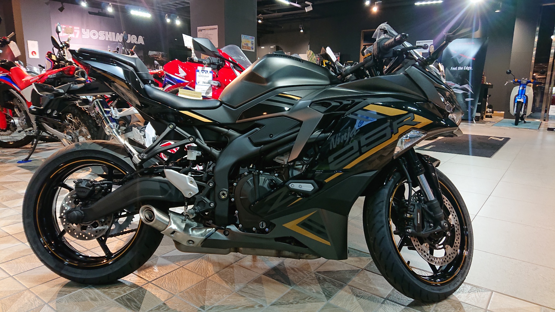 2022年カラーZX-25RSEモデル/2021年カラーZX-25RSEモデル入荷しました