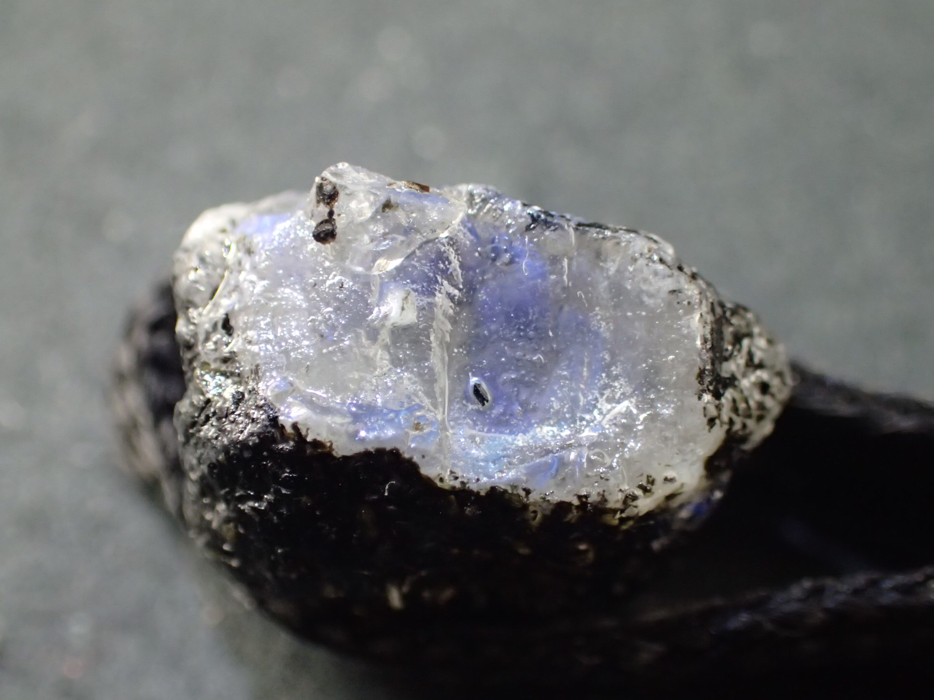 最高品質ブルームーンストーン原石 スリランカ 産 ｜石の販売専門店