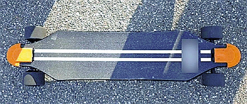 時速20キロ超の電動スケボーは「原付きバイク」…20代女性を無免許