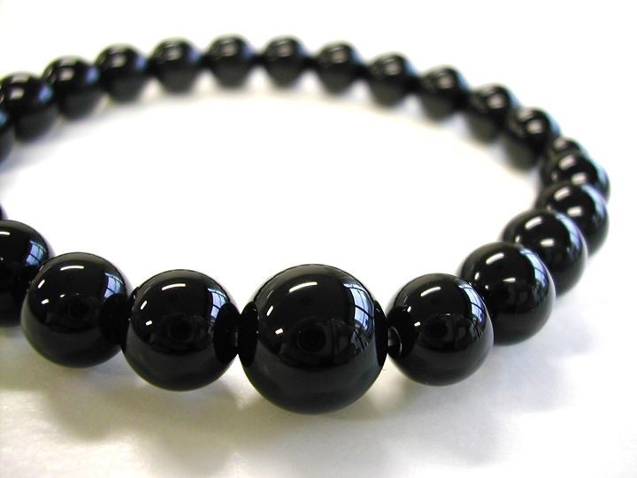 ブラックオニキスブレス共仕立 お数珠の安田念珠店へ｜総本山御用達