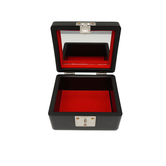 螺鈿細工 宝石箱 小物入れ 青に螺鈿の上品な輝き 孔雀の 韓国伝統工芸