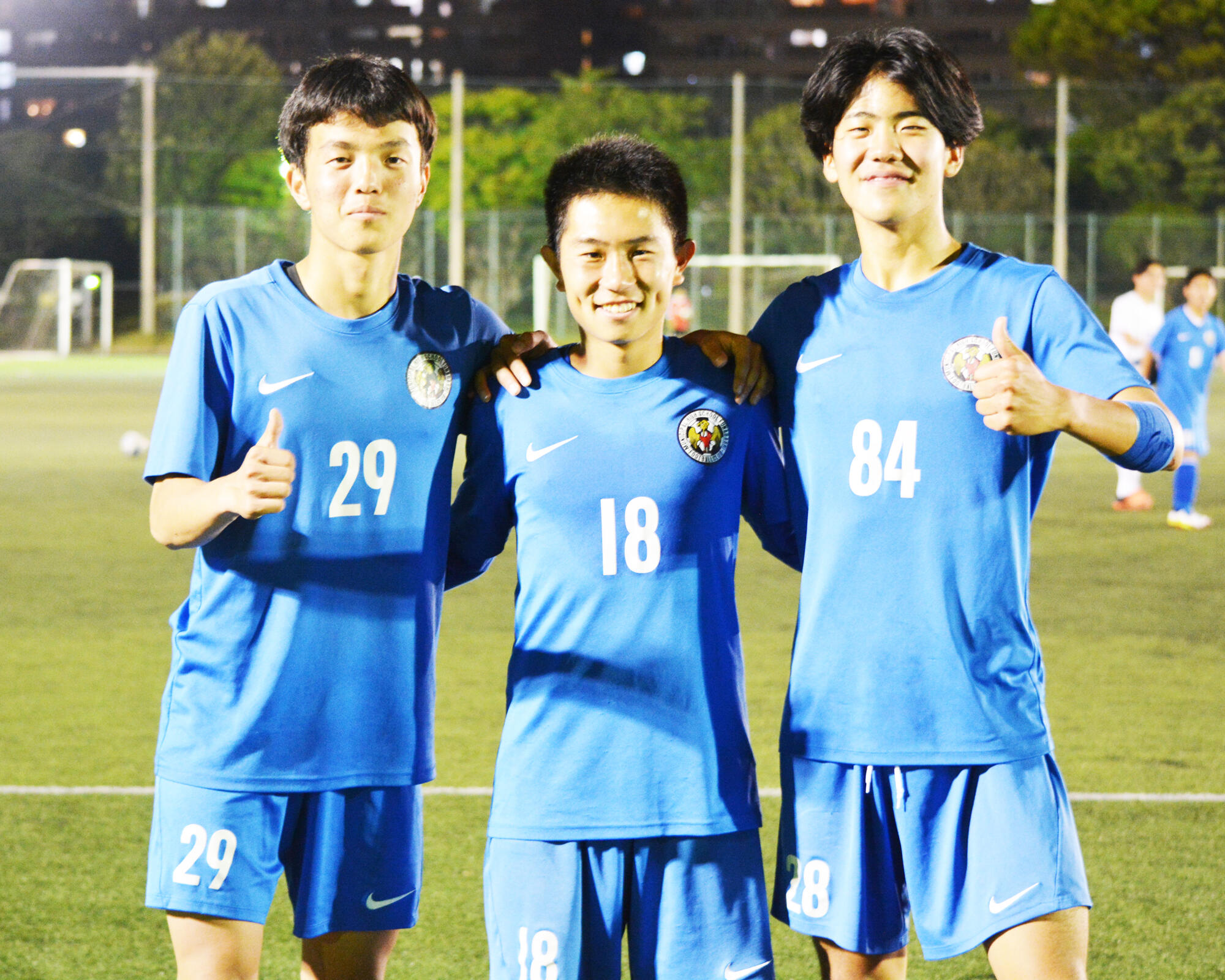 市立船橋 市立船橋 サッカーシャツ 刺繍 青 21 美品 サッカー 青長袖