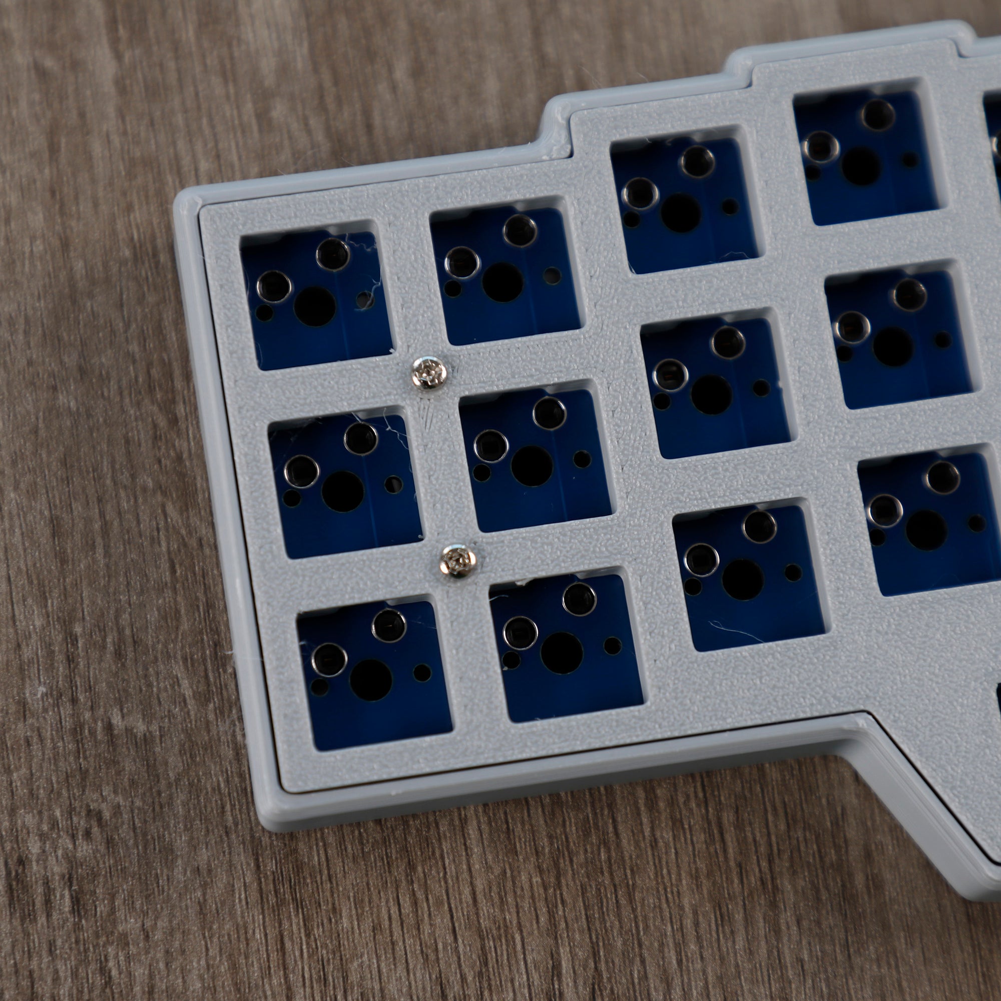 YMDK 2.4Ghz Wireless Split Keyboard Corne V4 46 Keys Ergonomic Hotswap