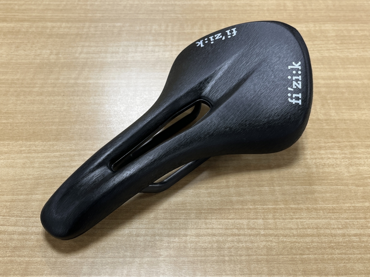 fi'zi:k】待望の新作サドルが入荷！軽量性・快適性ともに一切の妥協