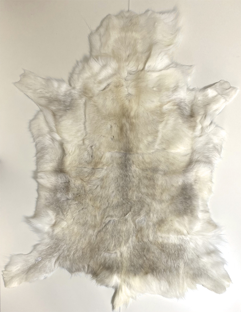 トナカイの毛皮(ランク2) レインディアー ハイド スウェーデン ラグ