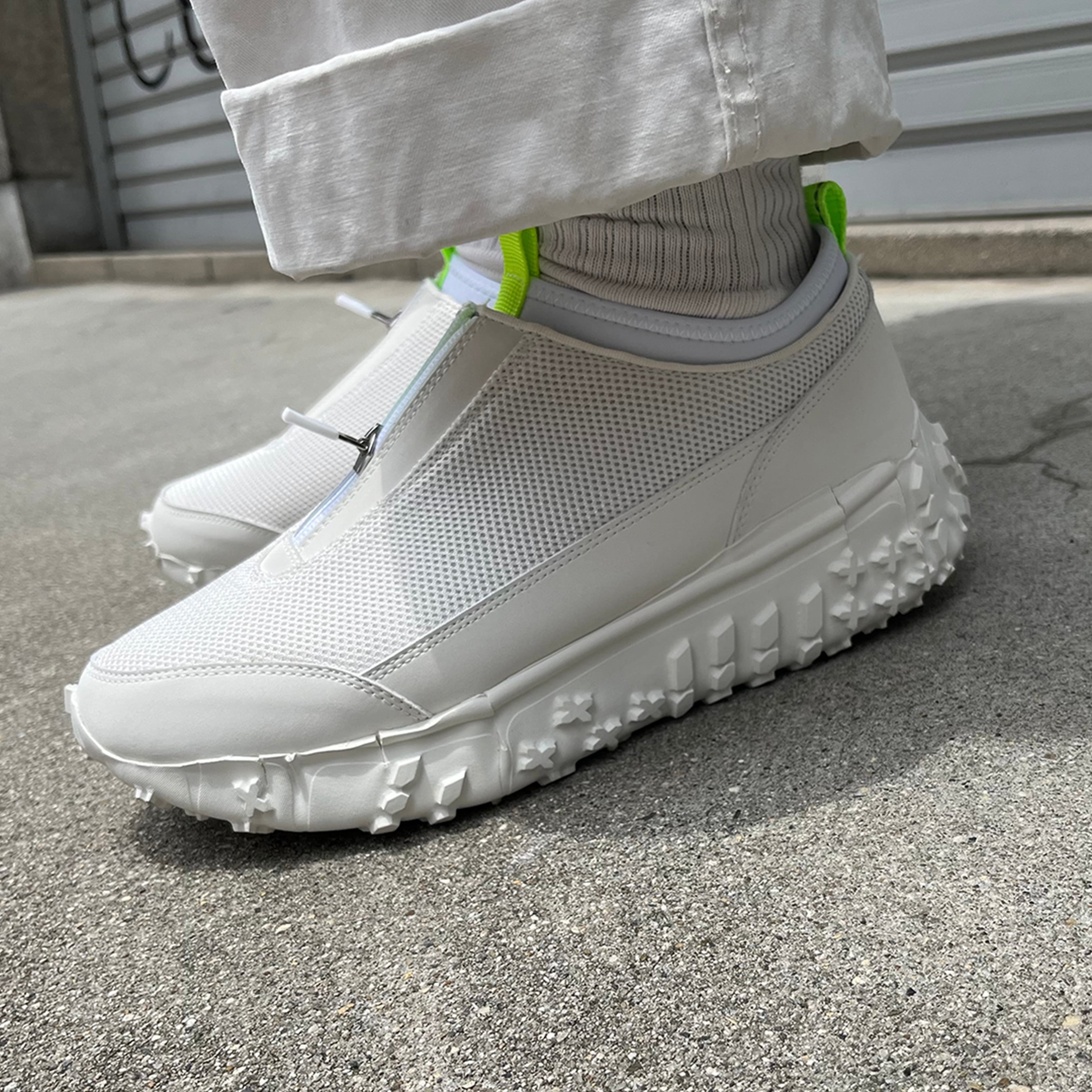 pg TWILIGHT 2 WHITE – YUEN