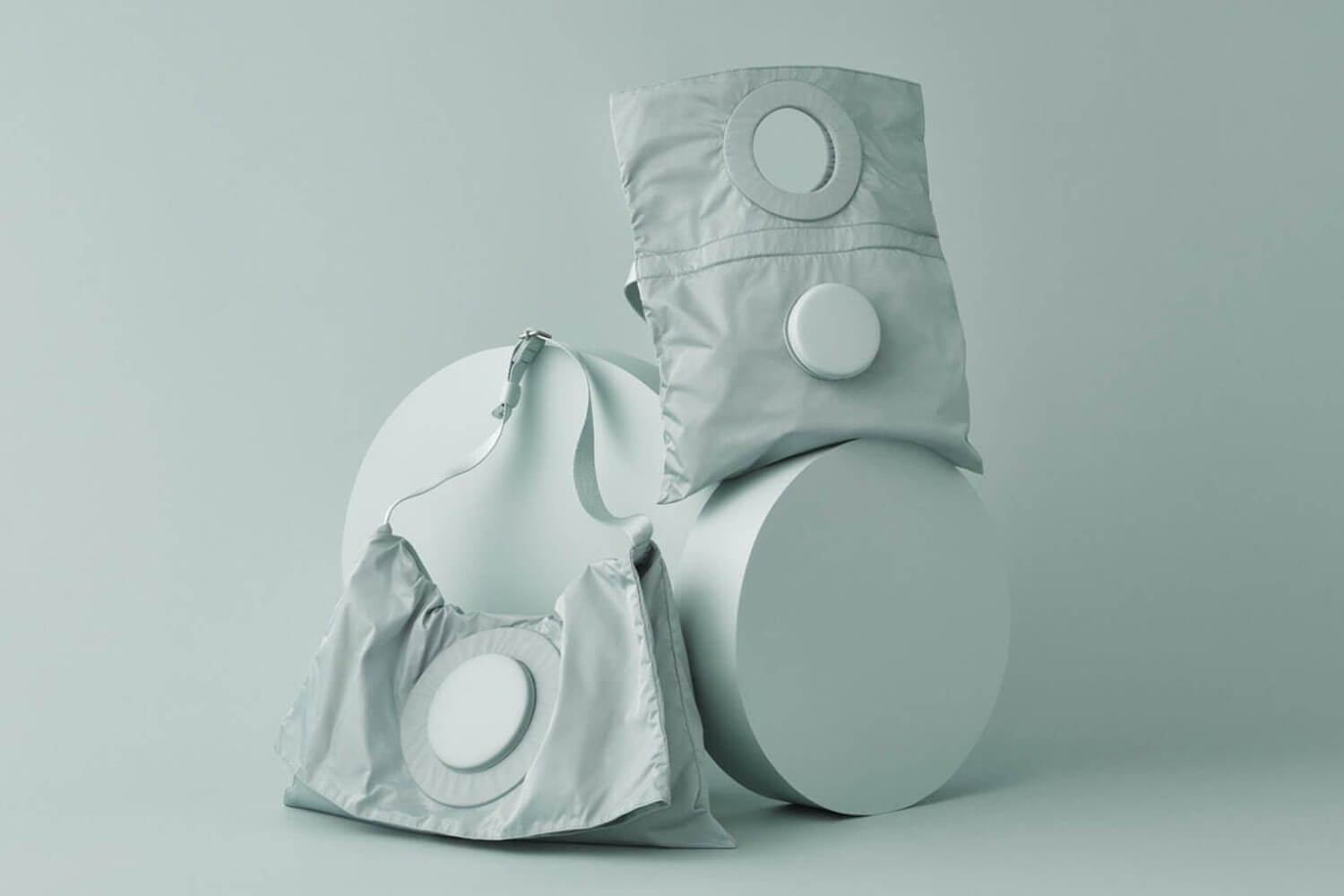 イッセイ ミヤケ】独創的。新作2wayバッグ「ボタン」発売 | 0LDK