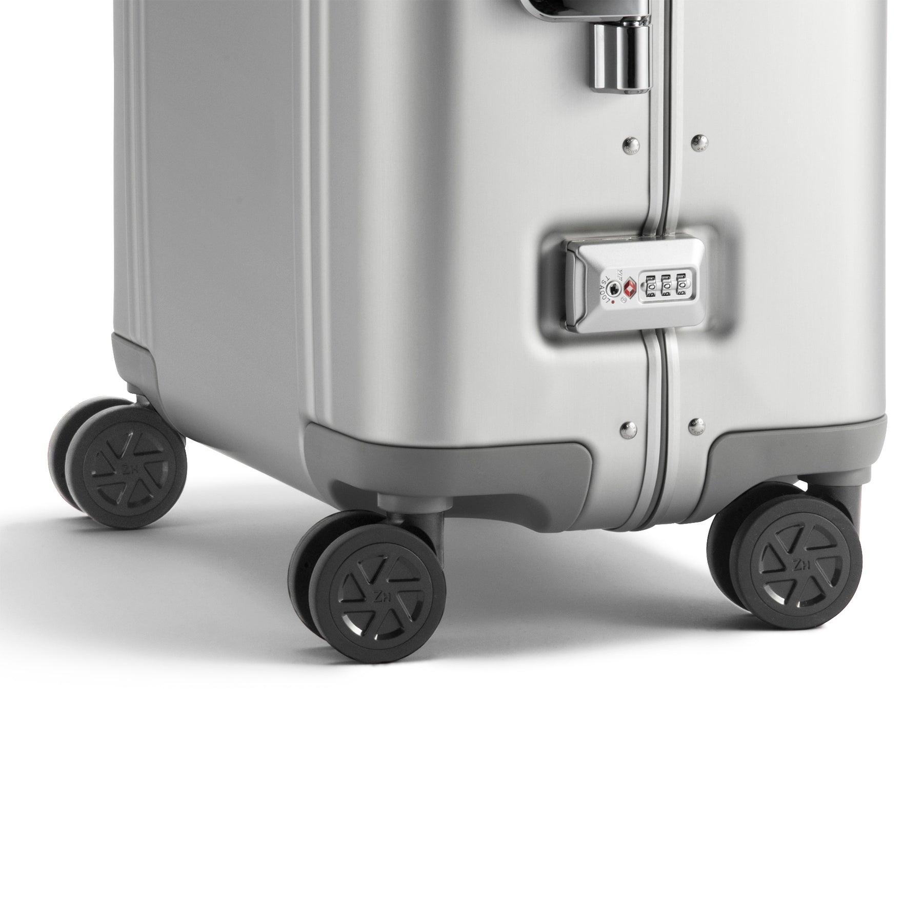 Classic Aluminum 3.0 | Check-In Travel Case 59L 94403 – ZERO