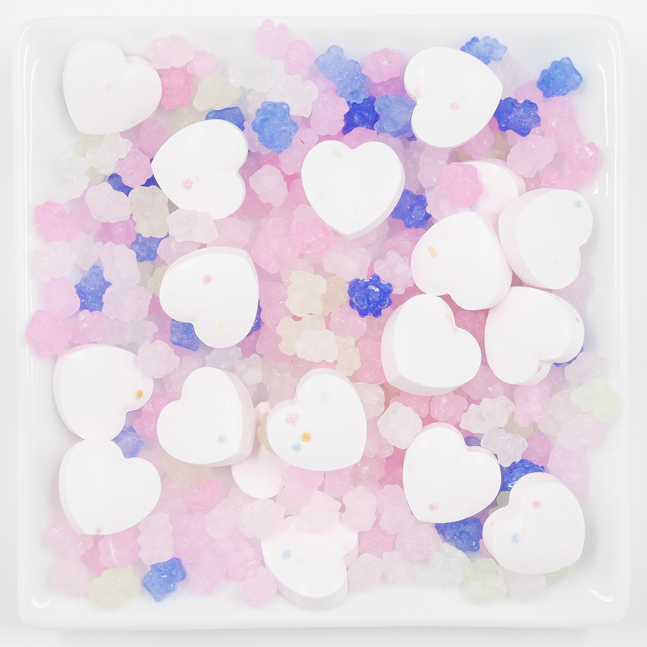 No.4531］夢みるピンクハート□ピンク系のこんぺいとうとストロベリー