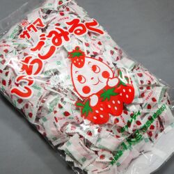 ジャンボパック1kいちごミルクキャンディ｜味本舗の昔菓子シリーズ