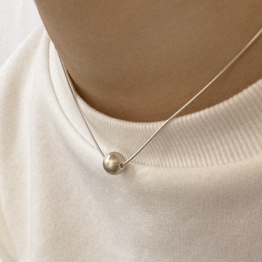 ボール スネーク ネックレス (マット シルバー ボール) / Ball Snake