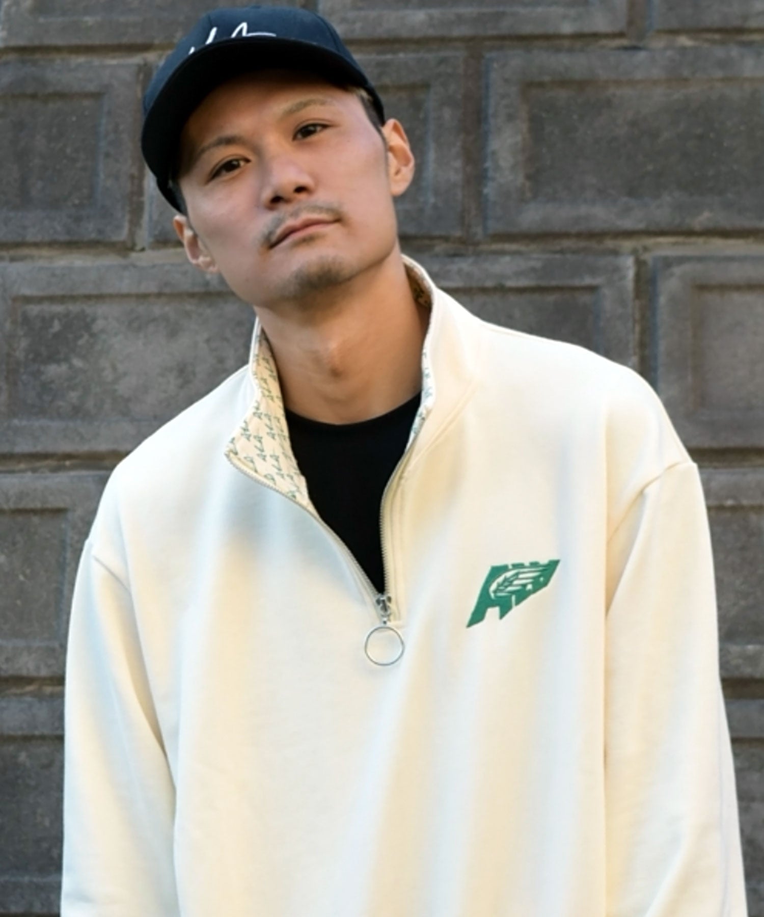 ALA ハーフZIPトレーナー【ALA-018】