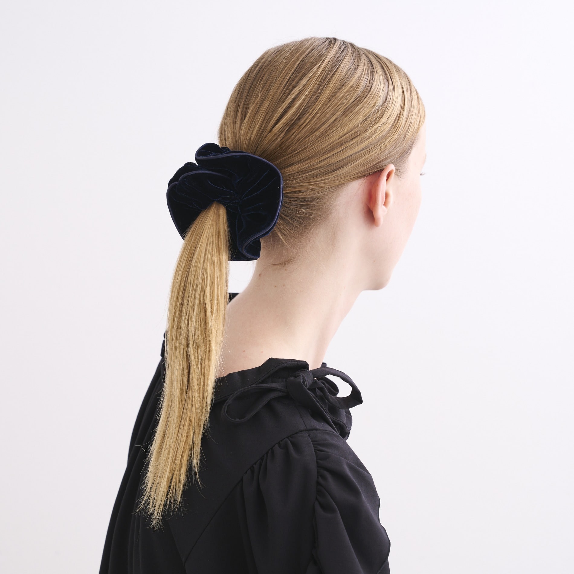 ALEXANDRE DE PARIS 黒 ベルベット シュシュ ベロア ALEXANDRE DE