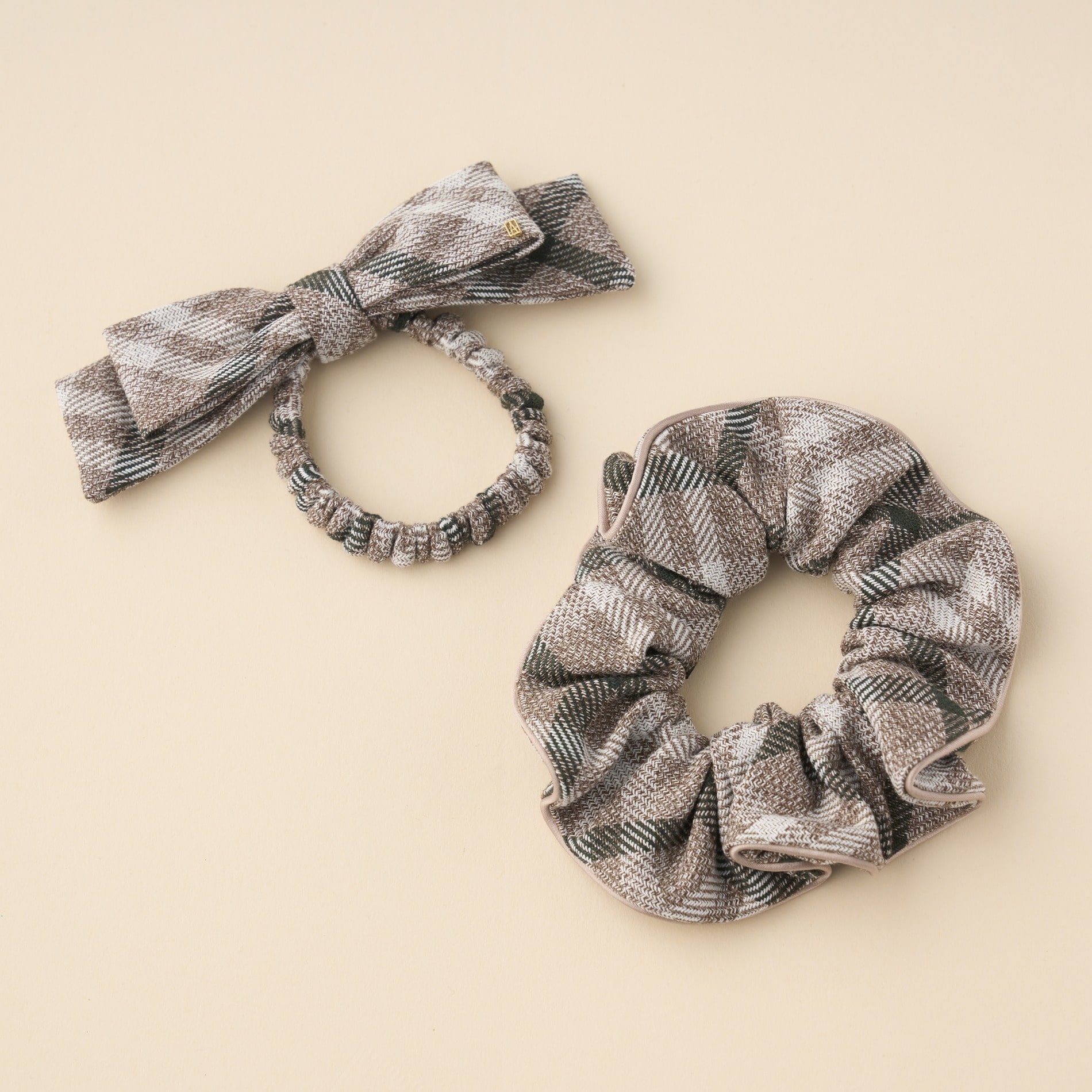 シュシュ｜ALEXANDRE DE PARIS（アレクサンドル ドゥ パリ）