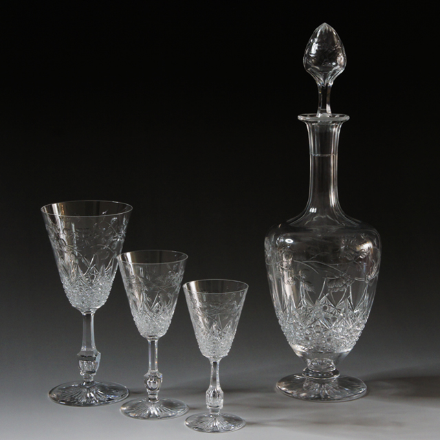 オールドバカラ「野薔薇 ワイングラス(大) H 14.2cm」《アンティック