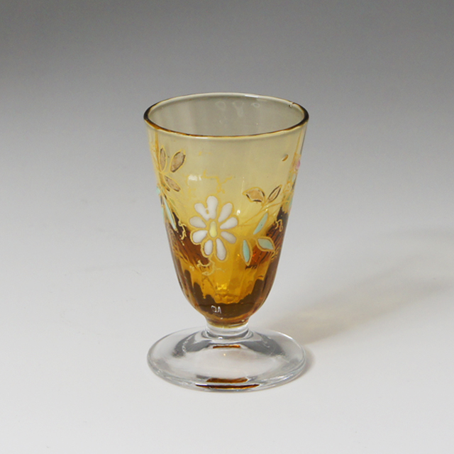 フランス「琥珀色ガラス 花文リキュールグラス」《アンティックかとう》