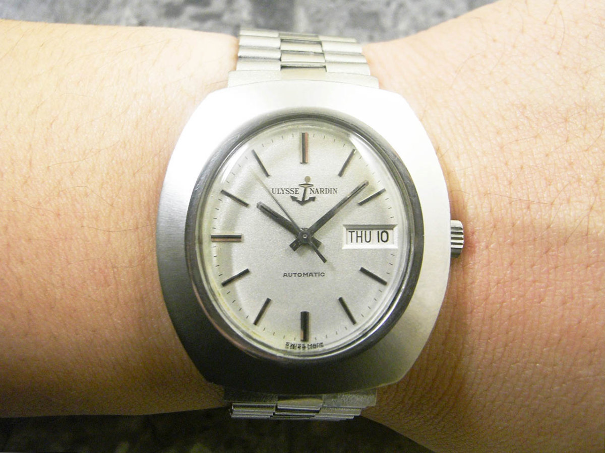 ユリス・ナルダン Ulysse Nardin メンズ 自動巻き サテン文字盤 ブレス