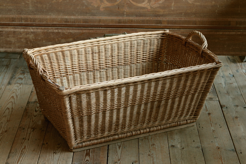 アンティークランドリーバスケット ドイツ パニエ 【Antiques Truffle