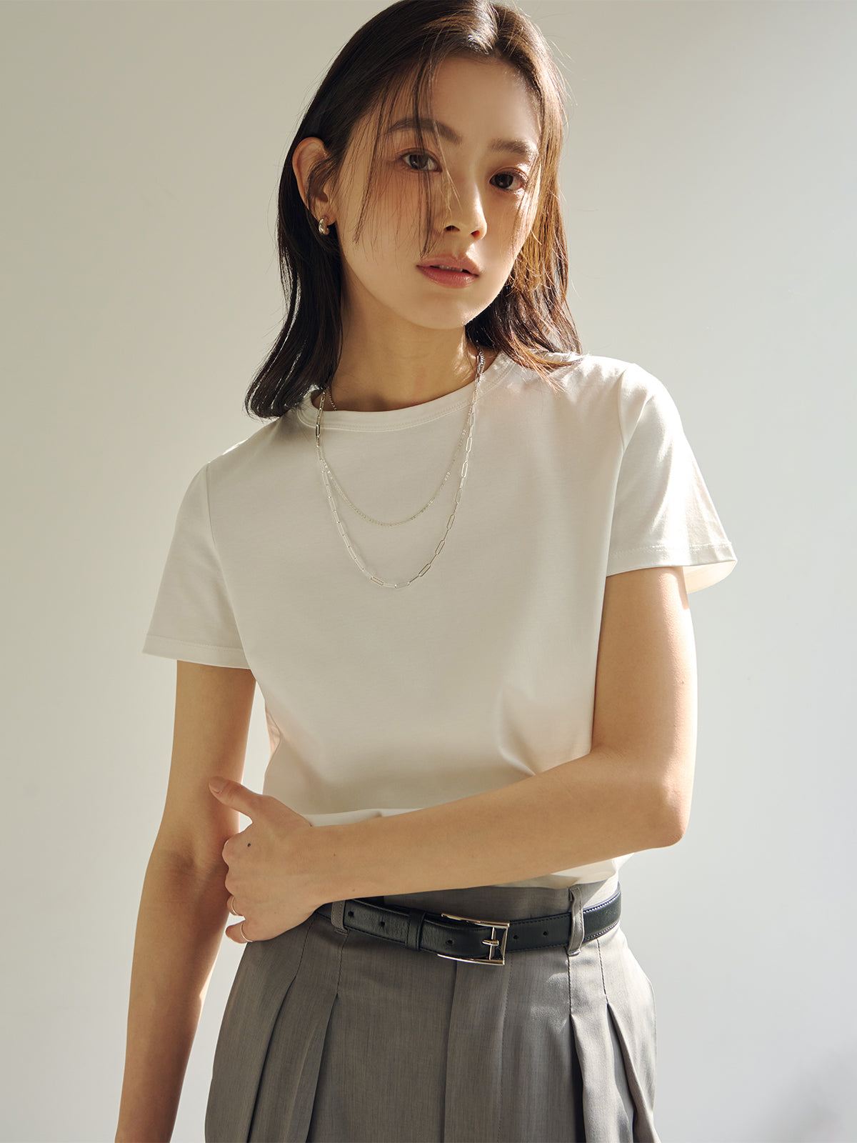 ánuans 公式サイト｜Tops