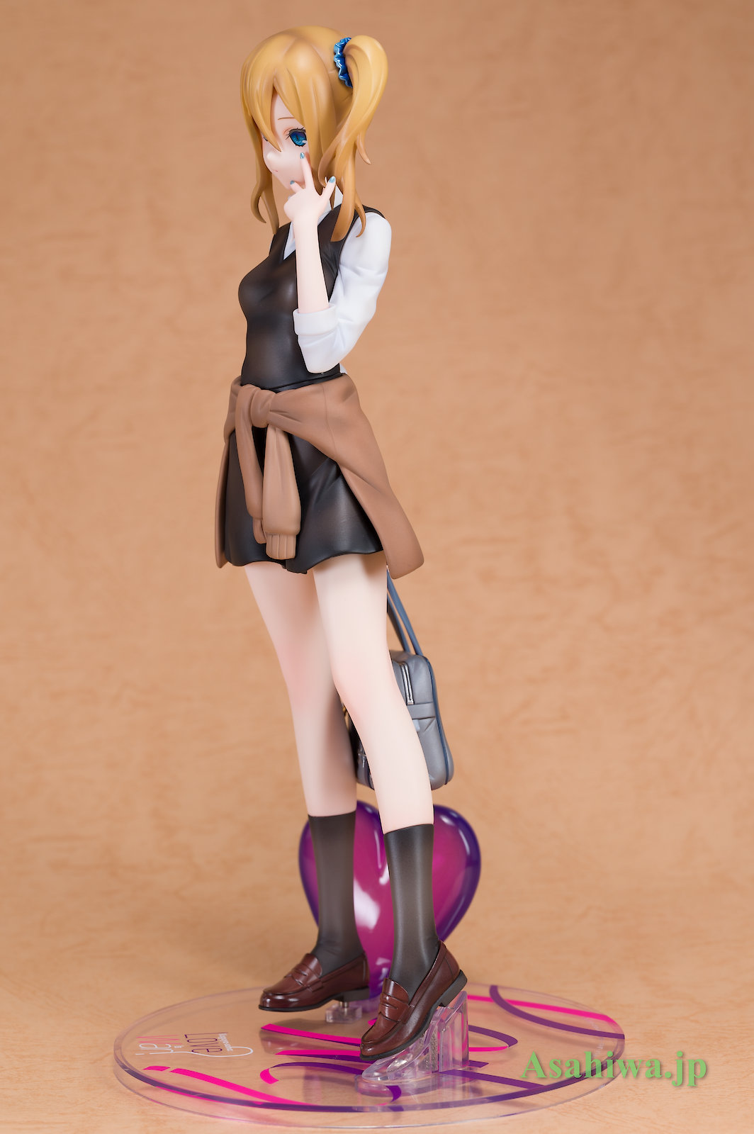 あみあみ×AMAKUNI 早坂愛 かぐや様は告らせたい？～天才たちの恋愛頭脳