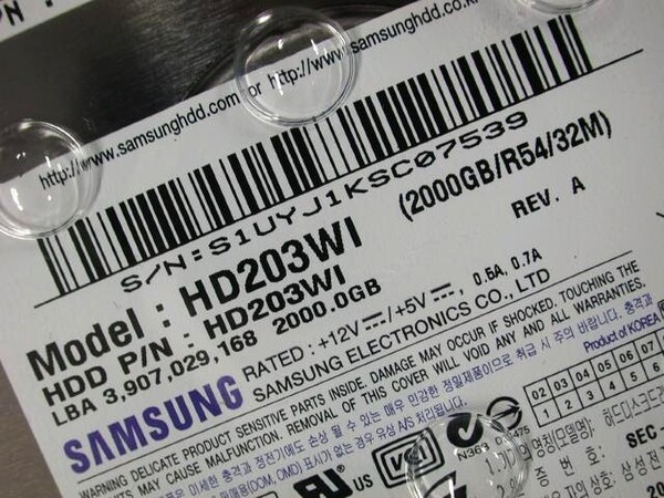 ASCII.jp：SAMSUNG製3.5インチHDD初の容量2TBモデル