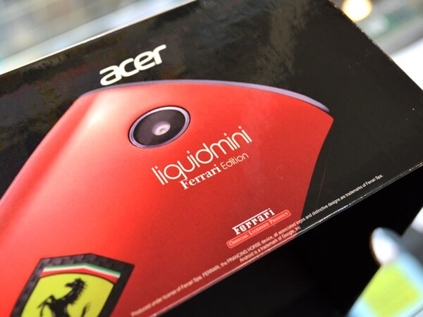 ASCII.jp：これはレアだ！ フェラーリとコラボしたAndroidスマホ