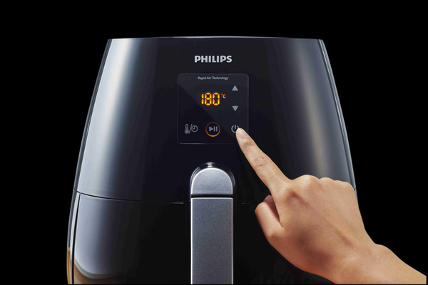 ASCII.jp：フィリップスの新型ノンフライヤーは低温加熱で鶏ハムが作れる