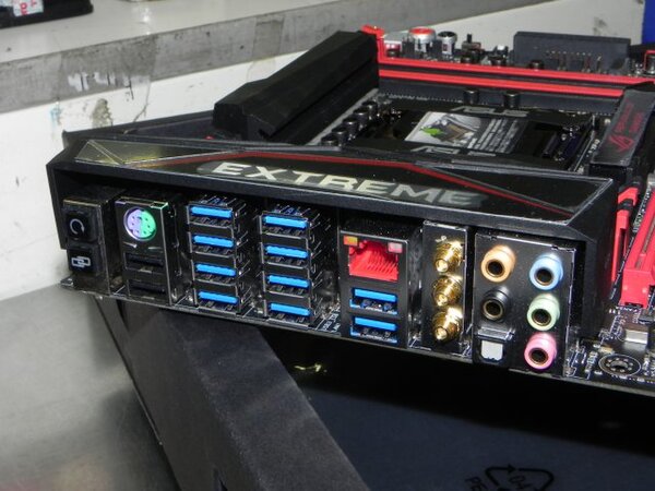 ASCII.jp：ASUS製X99搭載マザーの最高峰「RAMPAGE V EXTREME」