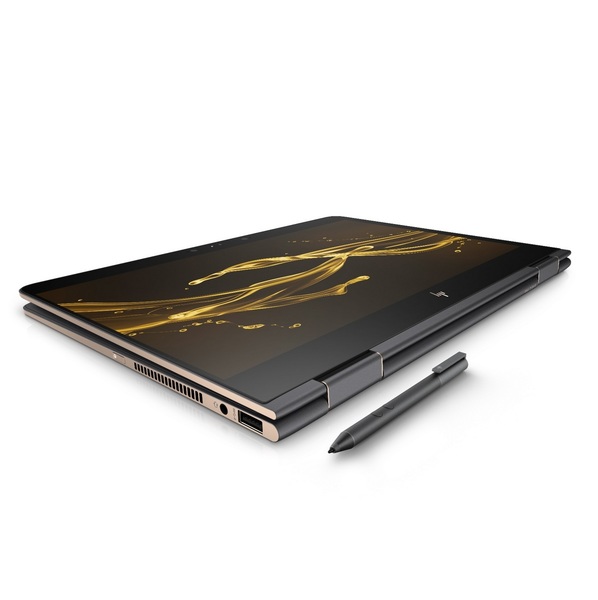 4K対応の2in1PC「HP Spectre x360」人が識別できない331ppiのピクセル