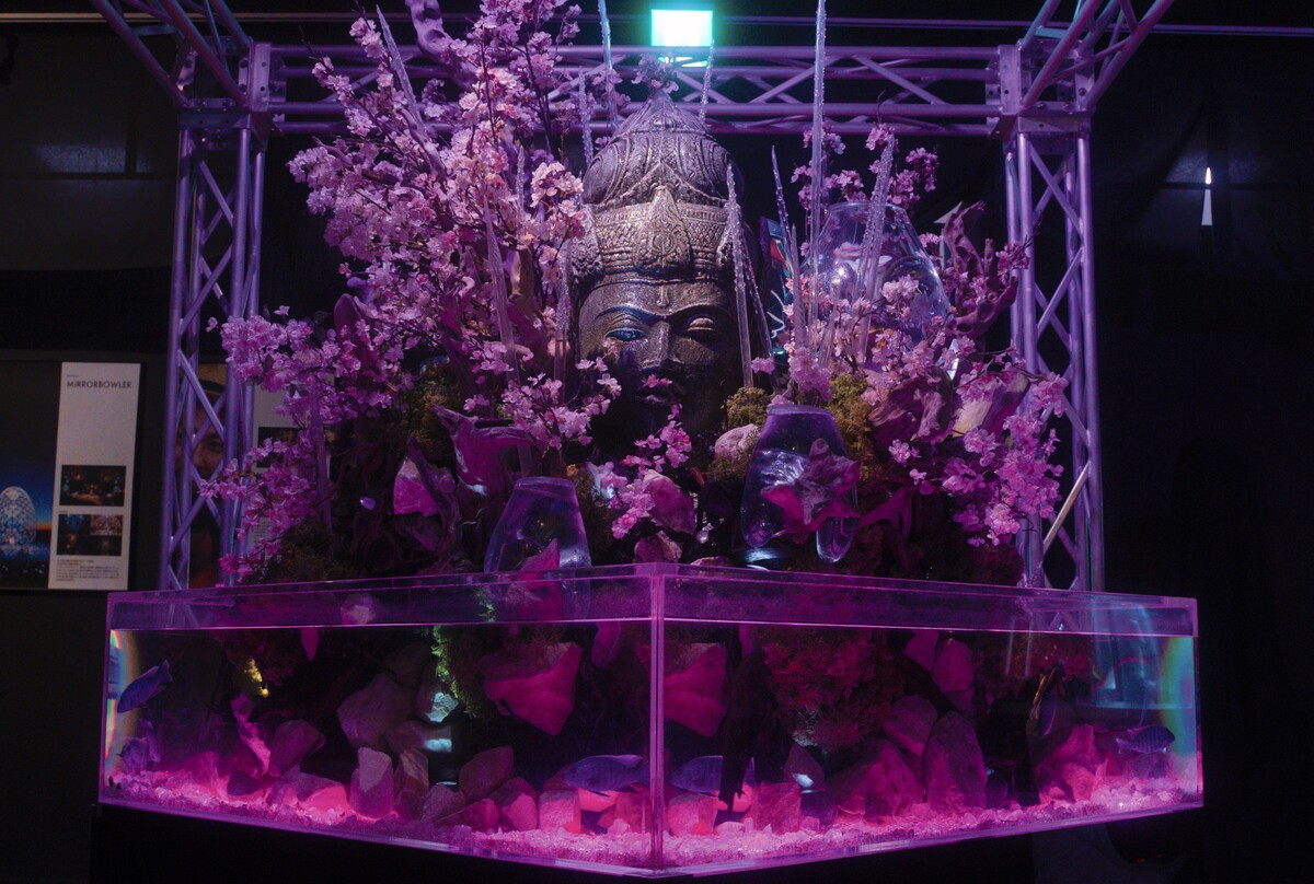 一部の水槽を桜モチーフで装飾！ アクアリウム宇宙旅行「UNDER WATER
