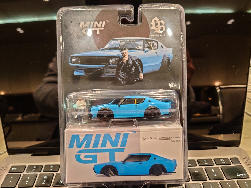 消費は正義！ 東京オートサロン 2024のイベント限定販売ミニカー爆買い