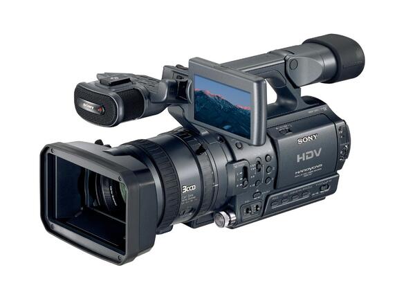 ASCII.jp：ビデオカメラにハイビジョンのビッグウェーブ！ ソニーは