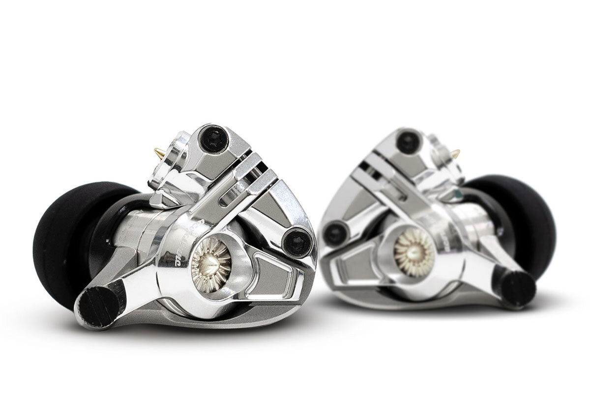 チャンバーは驚きの純銀製、Acoustuneの旗艦イヤホン「HS2000MX」の第3