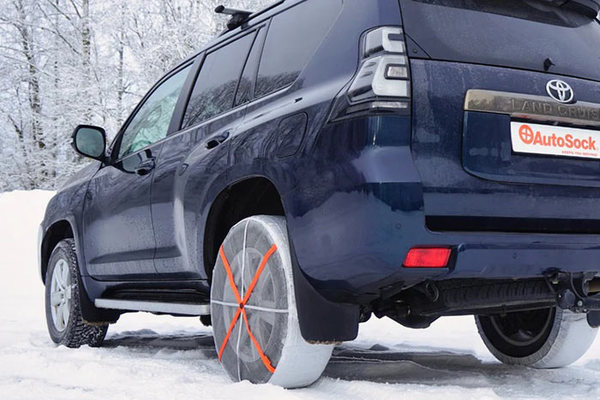 雪や氷上も安心！布製タイヤチェーン「AutoSock HP 645」 - 週刊アスキー