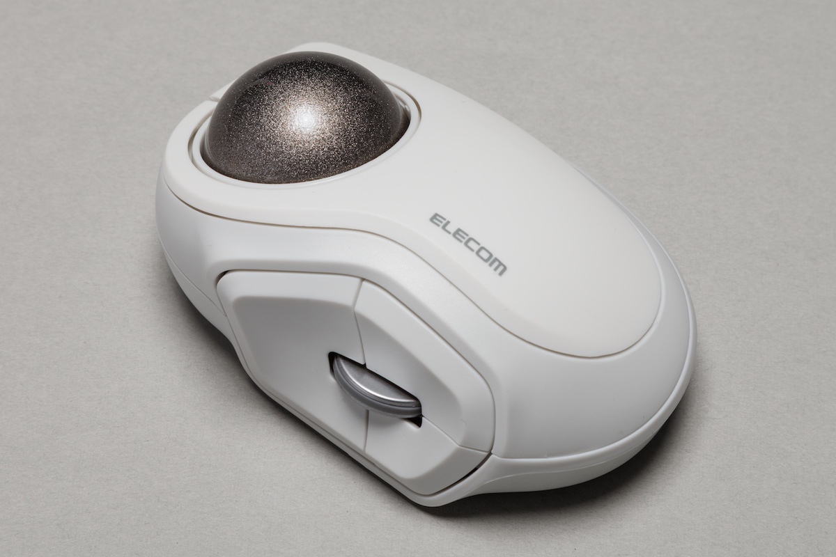 この形、ナニ？から始まった俺のマウス生活。人さし指で操作する