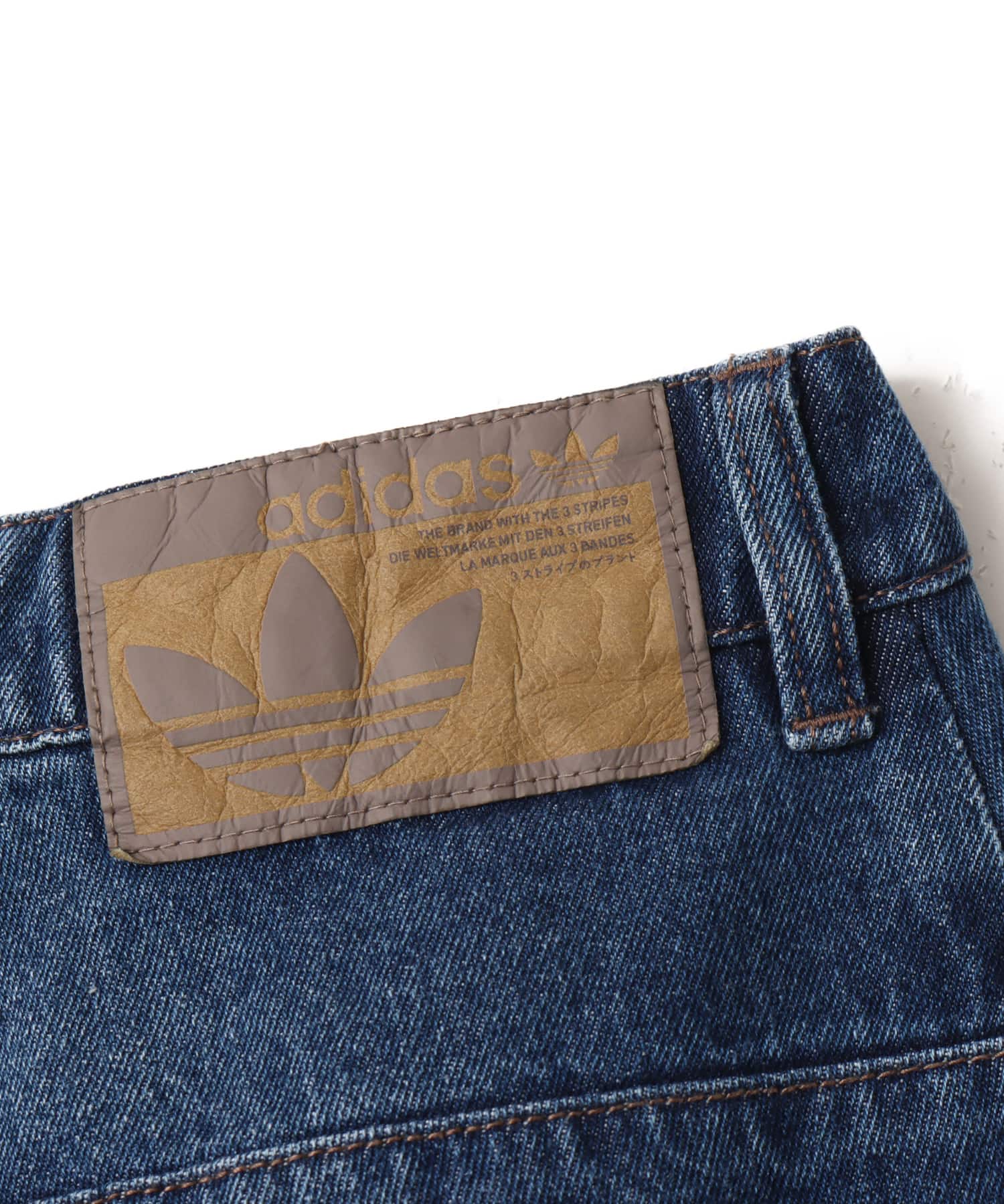 adidas VINTAGE WIDE LEG JEANS WITH CHECKED SEAM インディゴデニム