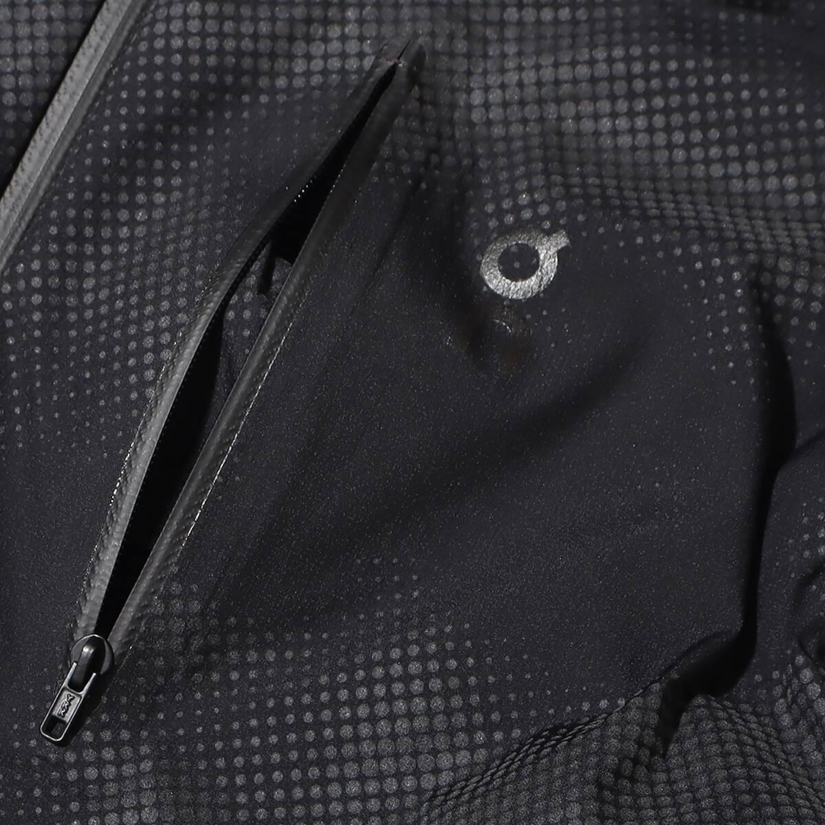 On Weather Jacket Lumos 1 W Black（オン ウェザー ジャケット ルモス