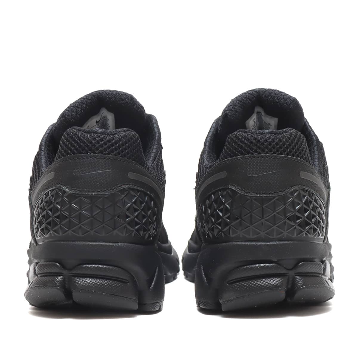 NIKE ZOOM VOMERO 5 BLACK/BLACK（ナイキ ズーム ボメロ 5-ブラック