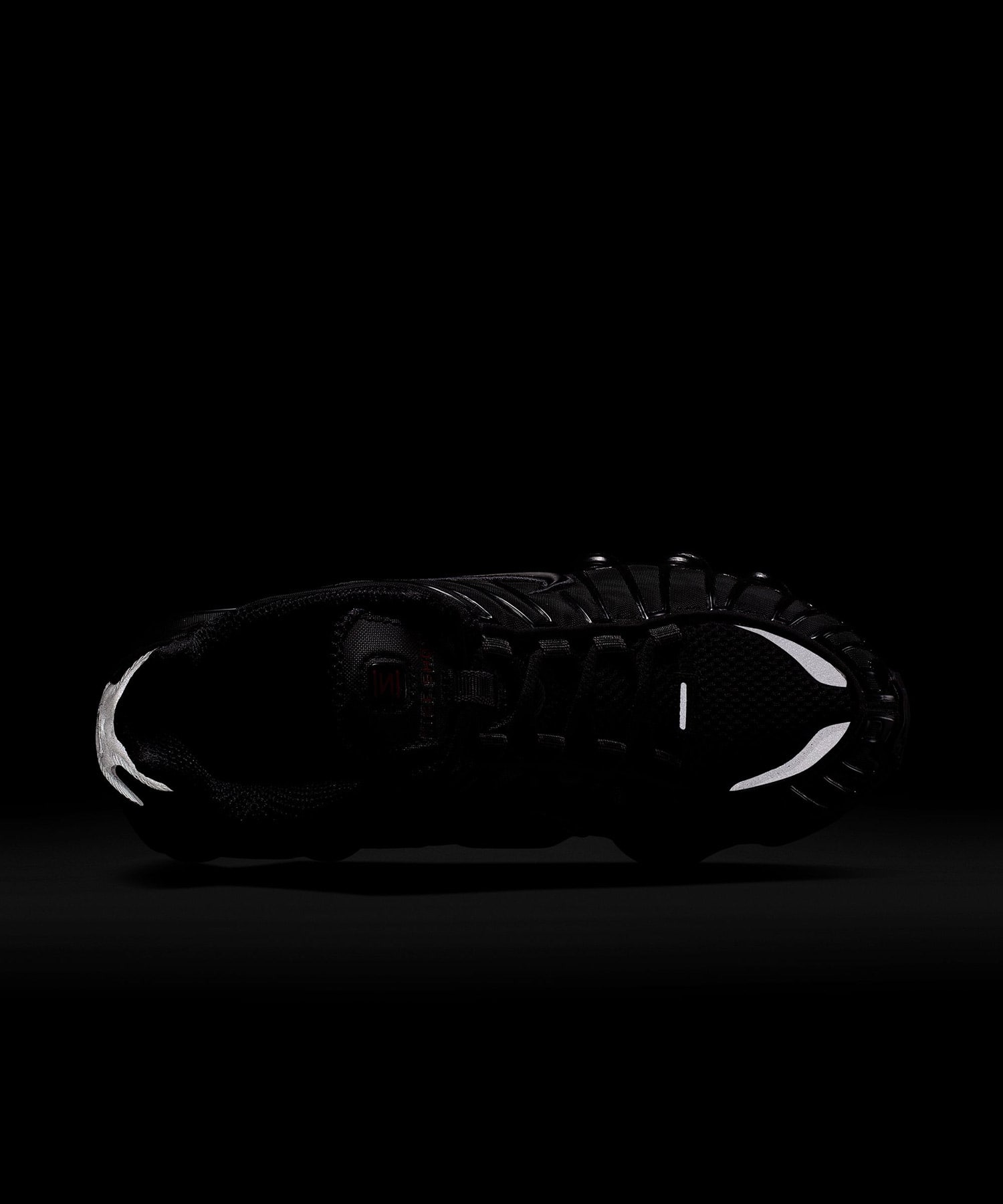 NIKE W SHOX TL BLACK/BLACK-MTLC HEMATITE-MAX ORANGE（ナイキ