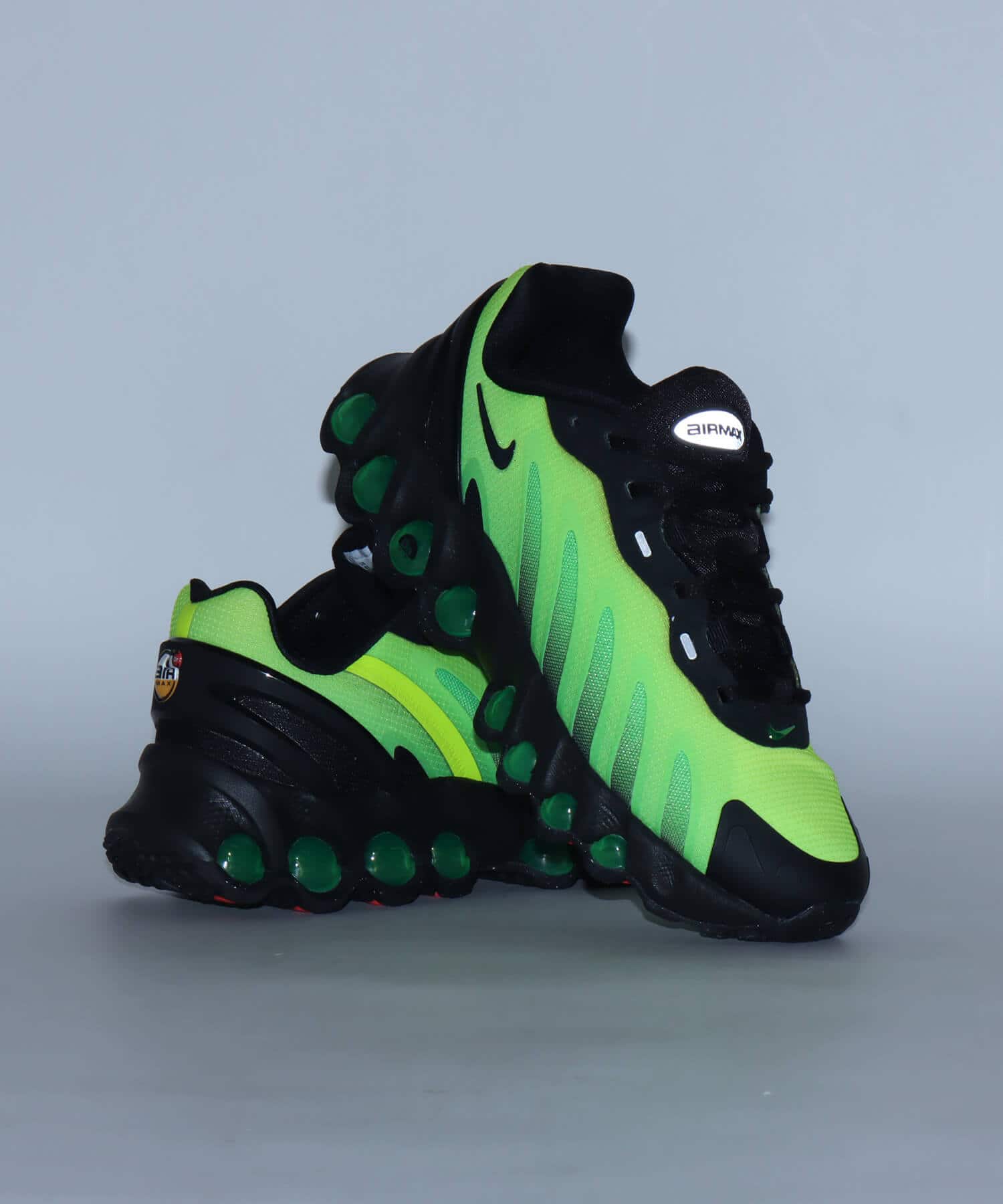 NIKE AIR MAX DN8 AMD (GS) BLACK/BLACK-GREEN STRIKE-VOLT（ナイキ