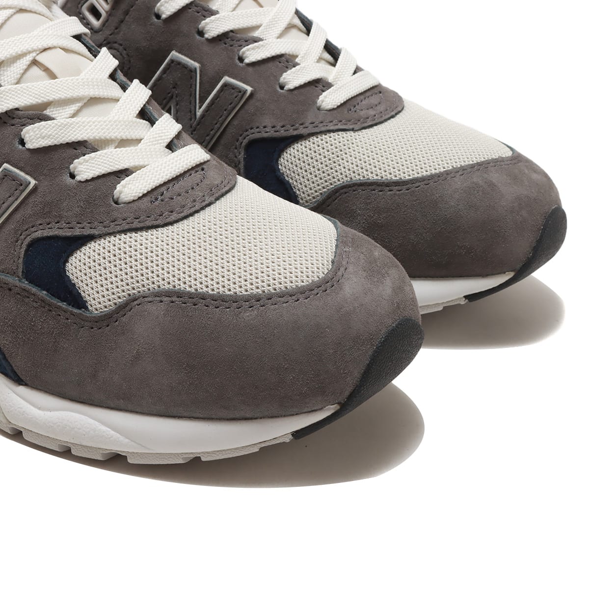 New Balance MT580RCB BEIGE（ニューバランス MT580RCB-ベージュ